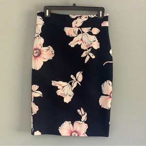 Ann Taylor Navy Floral Pencil Skirt NWOT Size 0 Blush Pink Knee Length Career